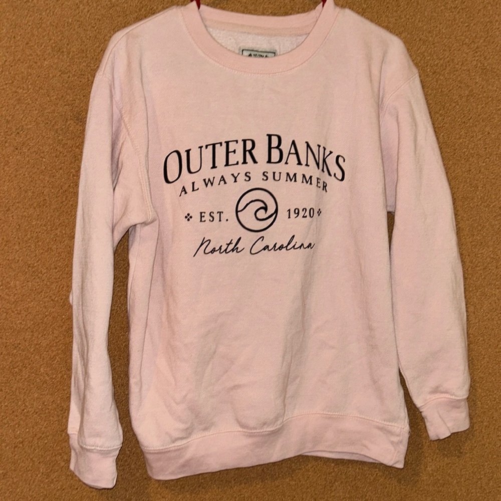 Women’s pink outer banks sweatshirt